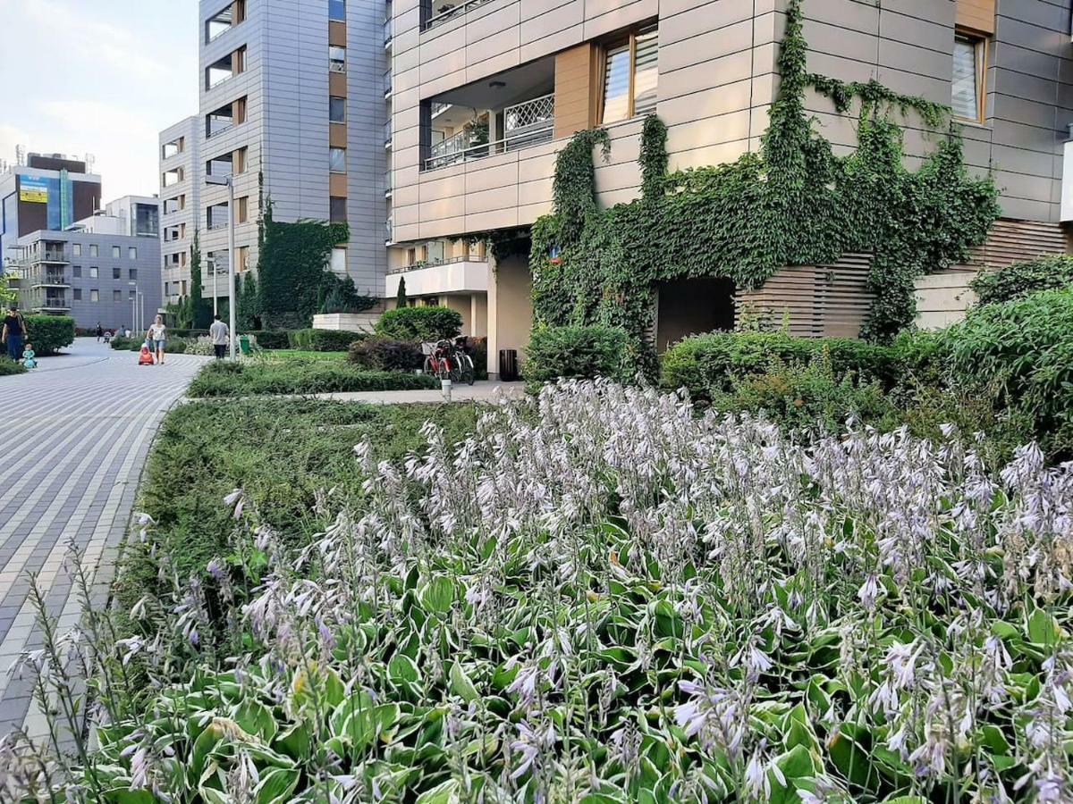 Airport Residence Amber Varsovia Exterior foto